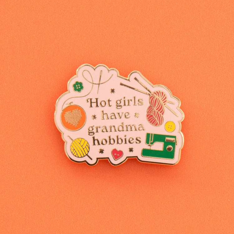 Hot Girls Have Grandma Hobbies Magnetic Needle Minder