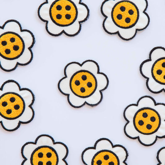 Daisy Button Iron-On Patch