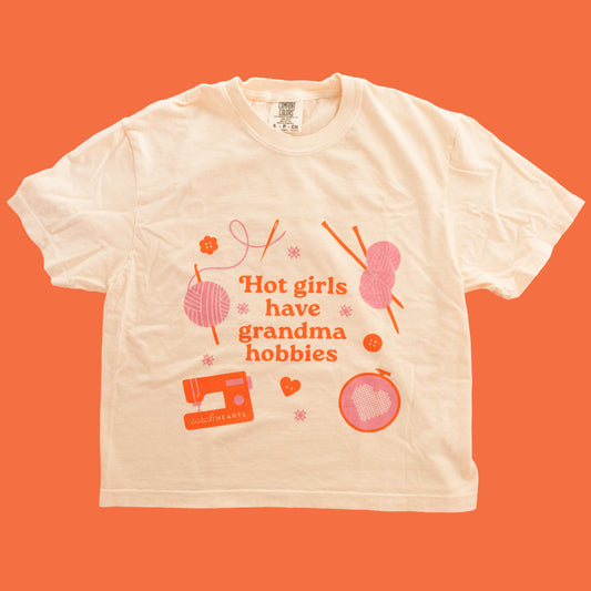 Hot Girls Have Grandma Hobbies 100% Cotton Graphic T-Shirt